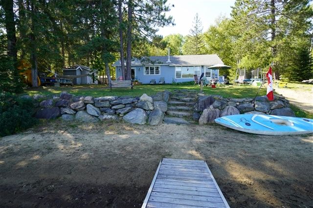 Cottagerentals247.com Inc.   - 253 Lake St Peter $1600/Sum wk image 0