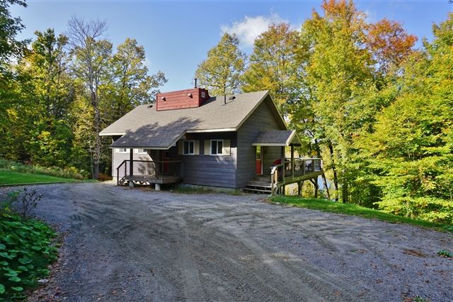 Cottagerentals247.com Inc.   - 372 L'Amable Lake $1825/Sum wk image 0