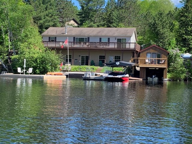 Cottagerentals247.com Inc.   - 450 Baptiste Lake $4000/Sum wk image 0