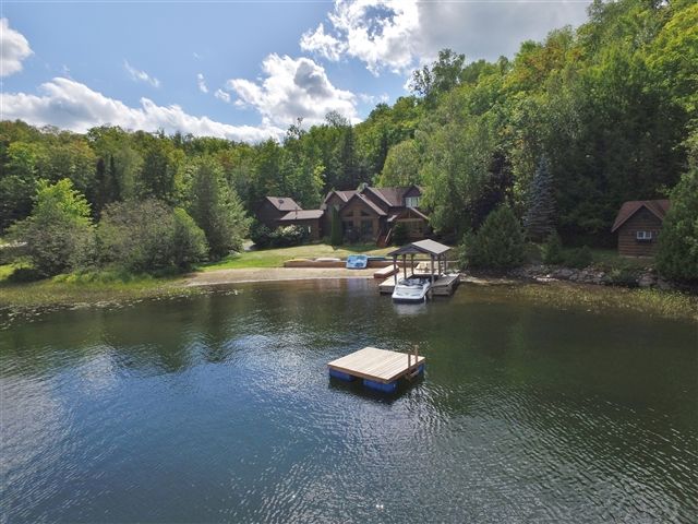 Cottagerentals247.com Inc.   - 455 Faraday Lake $3400/wk Sum image 0