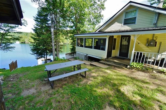 Cottagerentals247.com Inc.   - 492 Bay Lake $1900sum/wk image 0